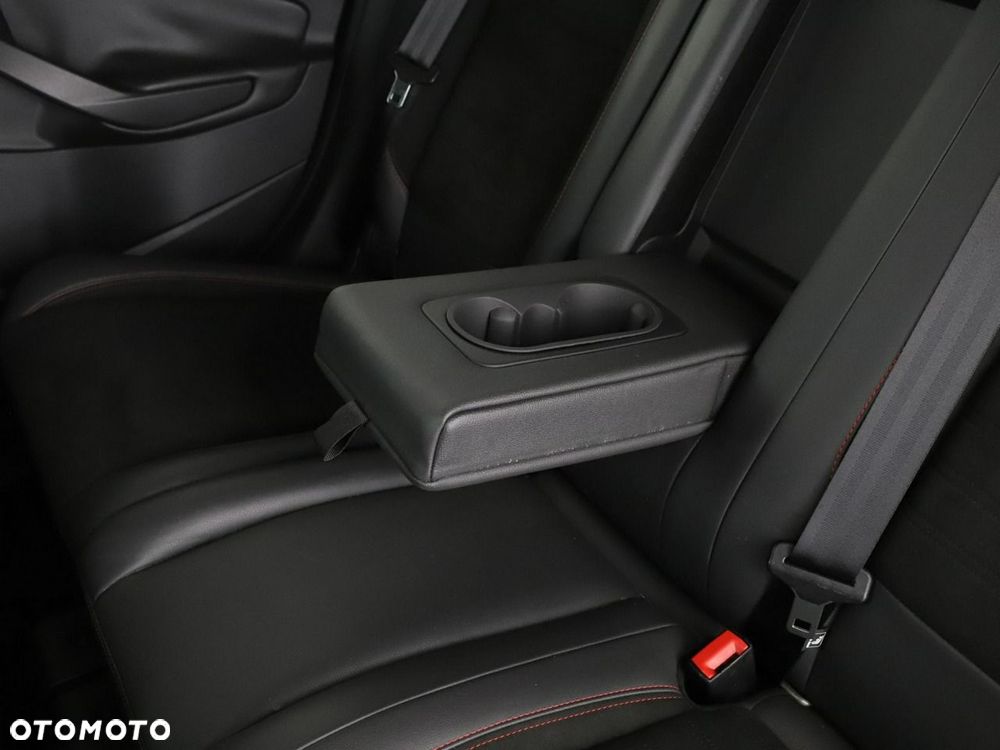 Ford Kuga 1.5 EcoBoost 2x4 ST-Line - 35