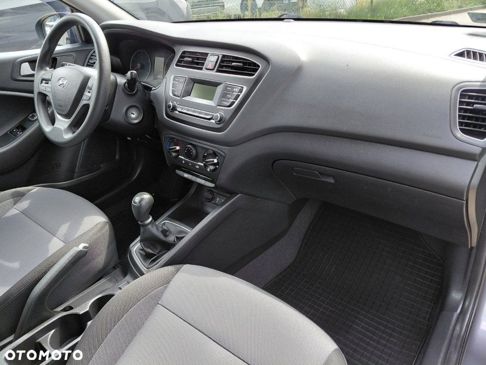 Hyundai i20 - 13