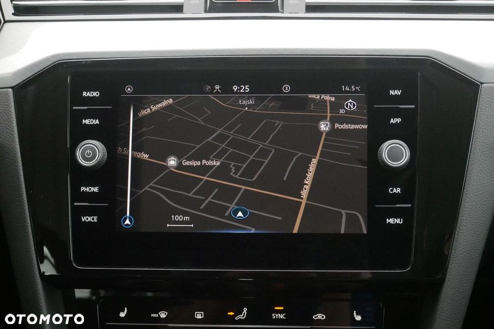 Volkswagen Passat Variant 2.0 TSI Business DSG - 20