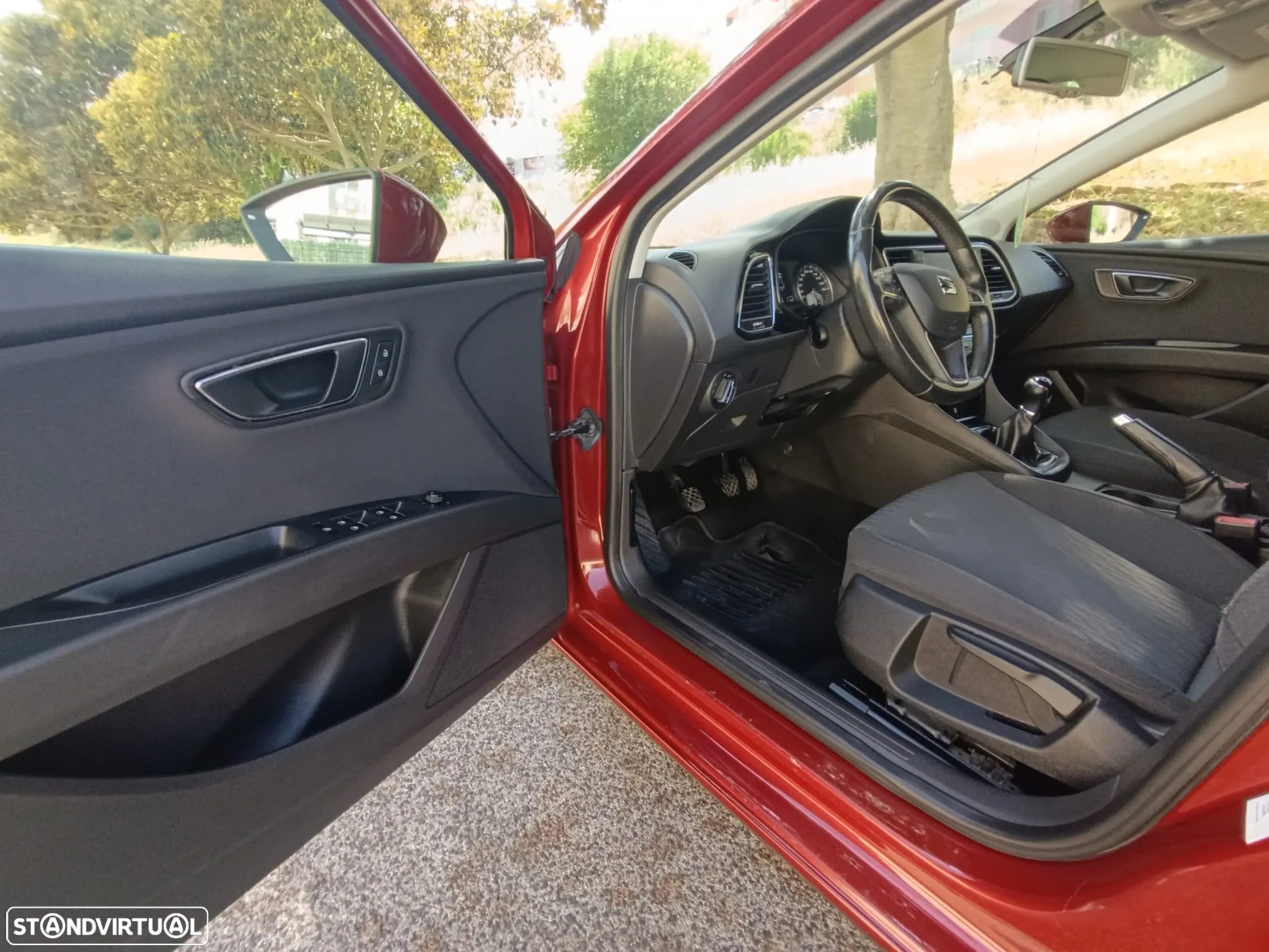 SEAT Leon ST 1.6 TDI Reference Ecomotive - 13