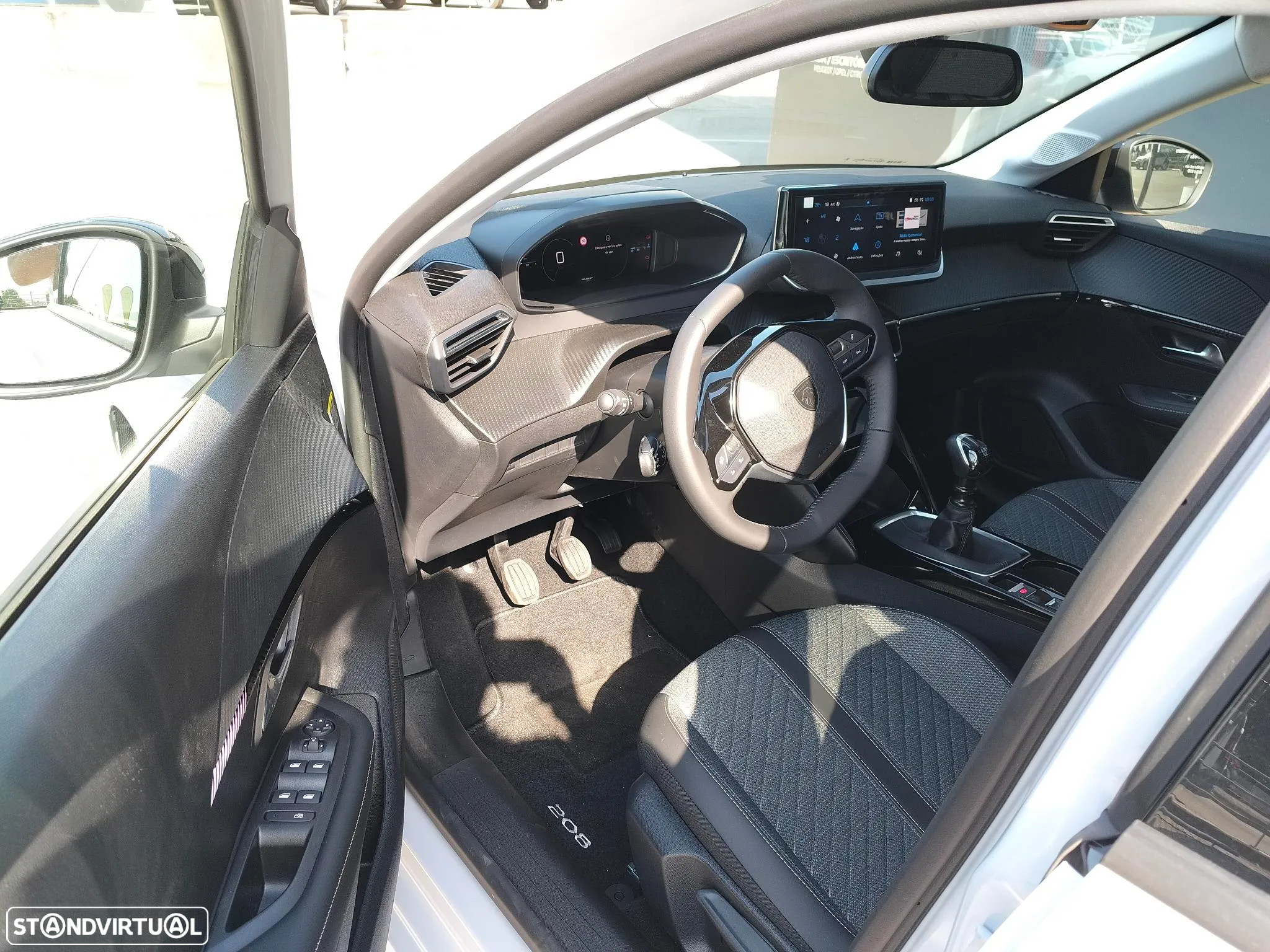 Peugeot 208 1.2 PureTech Allure - 6