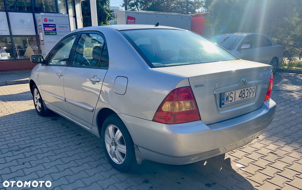 Toyota Corolla 1.6 VVT-i Sol - 4