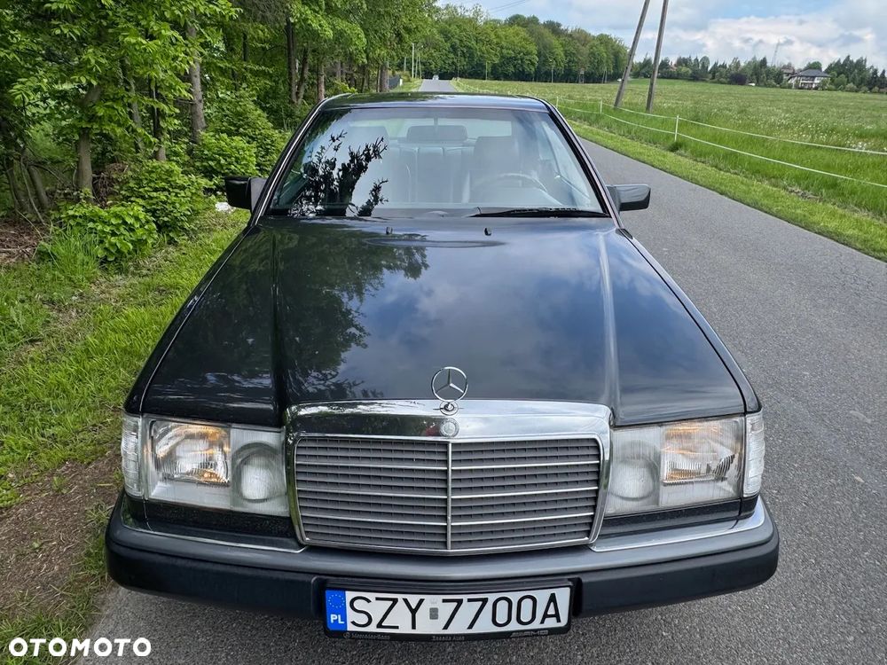 Mercedes-Benz W124 (1984-1993) - 12