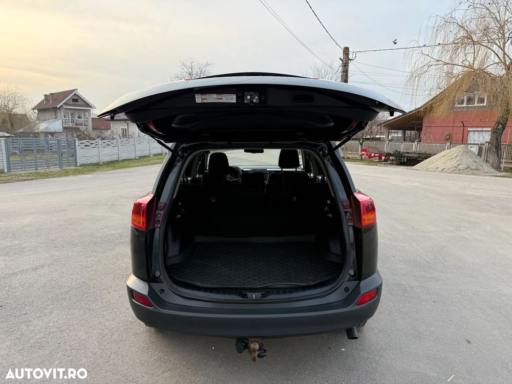 Toyota RAV4 2.2 D-4CAT 4WD Aut Executive - 26