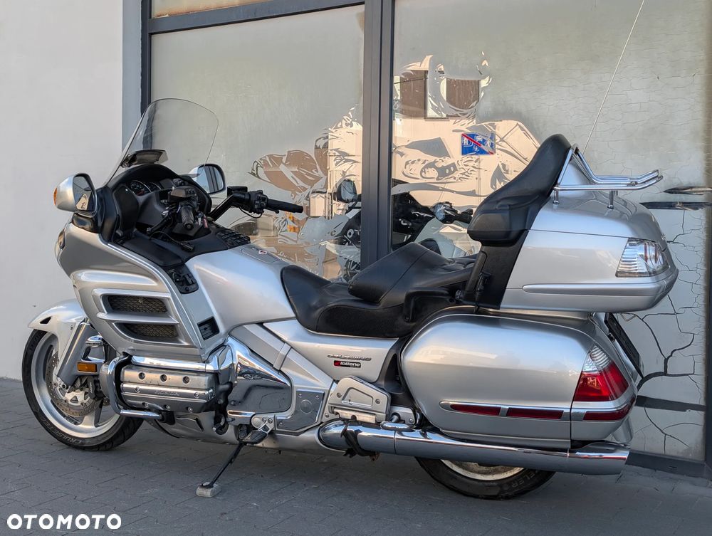 Honda GL - 6