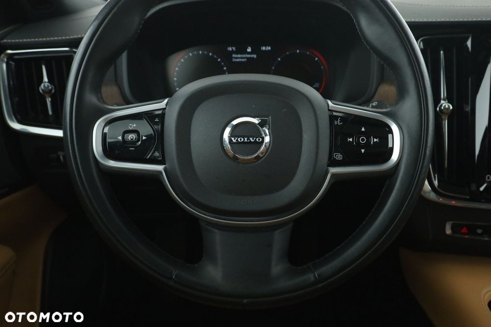 Volvo V90 - 10