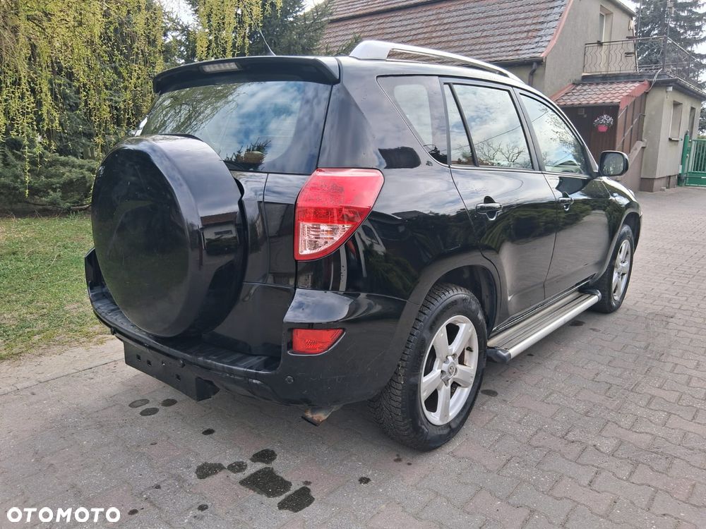 Toyota RAV4 2.2 D-4D 4x4 - 8