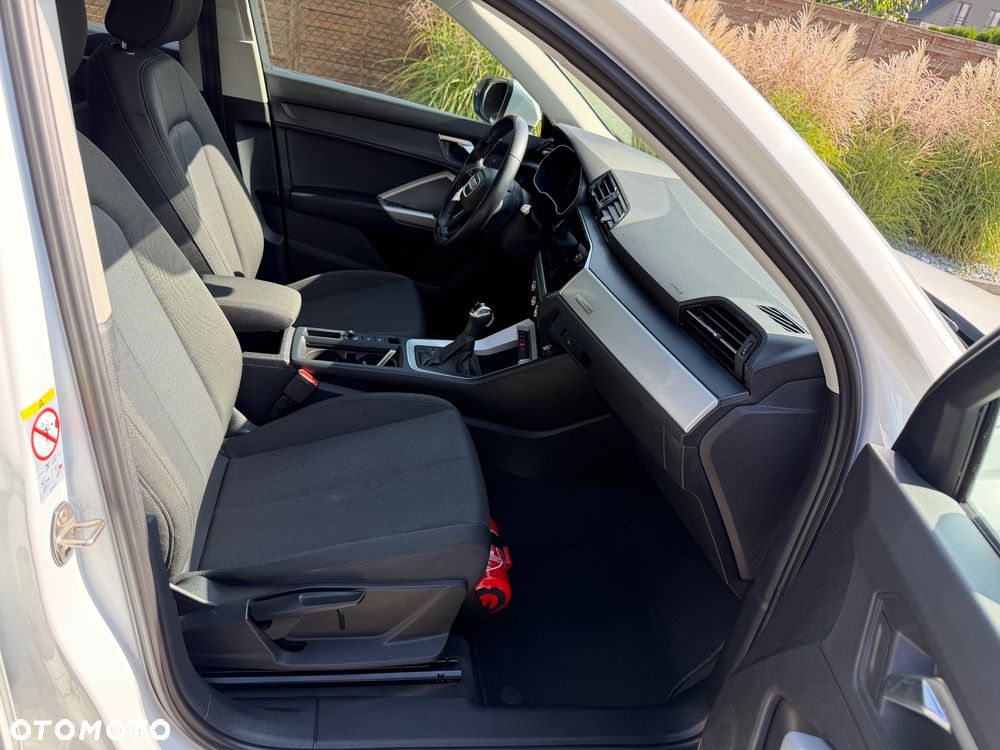 Audi Q3 35 TDI S tronic - 32