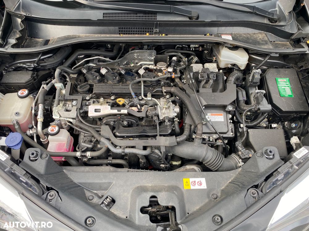 Toyota C-HR 2.0 HEV 197 CP 4x2 CVT Dynamic - 23
