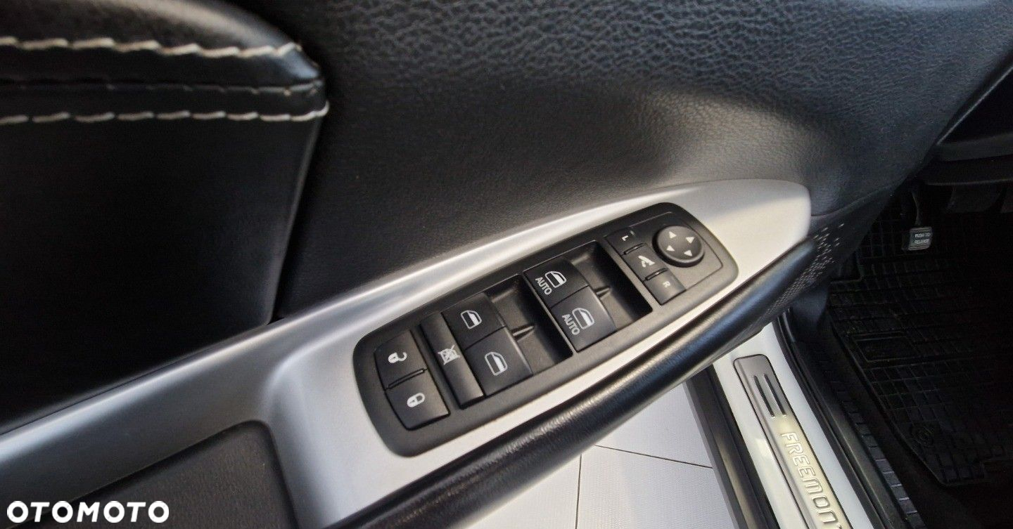 Fiat Freemont 2.0 Multijet Lounge AWD - 11
