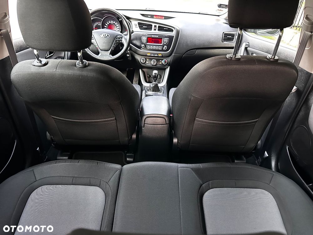 Kia Ceed 1.6 GDI Fifa World Cup Edition - 27