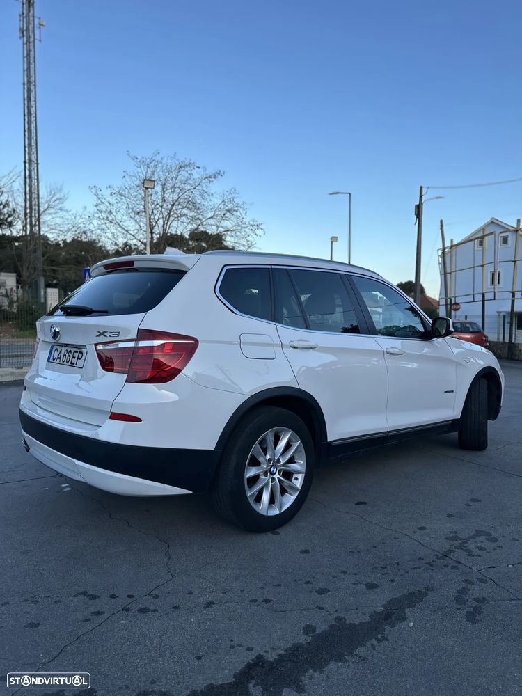 BMW X3 xDrive30i Aut. Advantage - 6