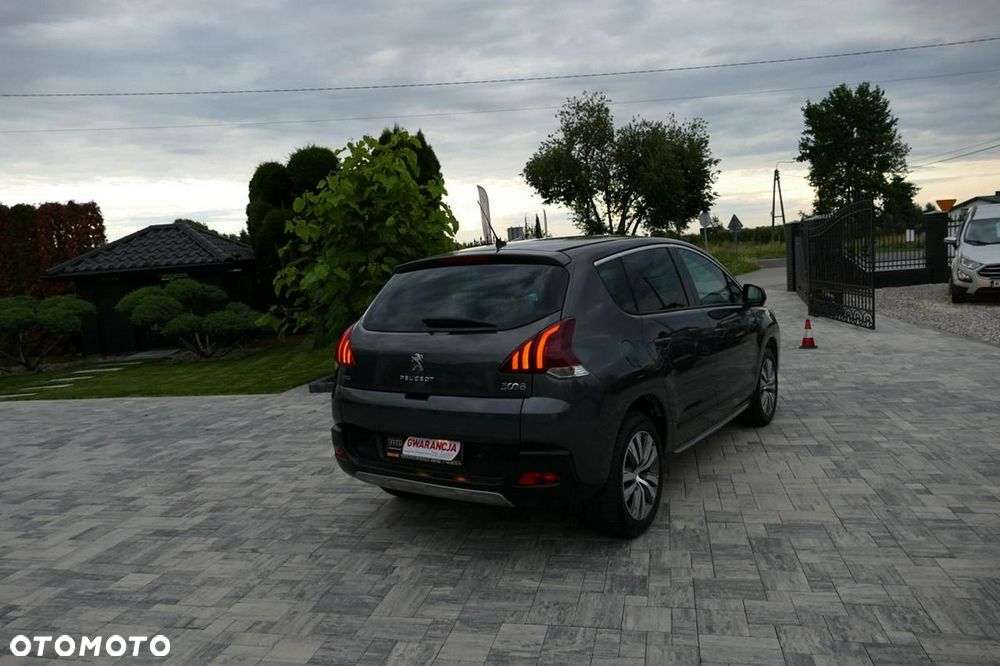 Peugeot 3008 1.2 PureTech GPF Allure S&S - 14
