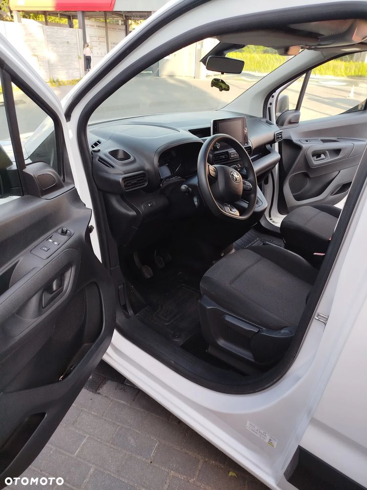 Toyota Proace City - 16
