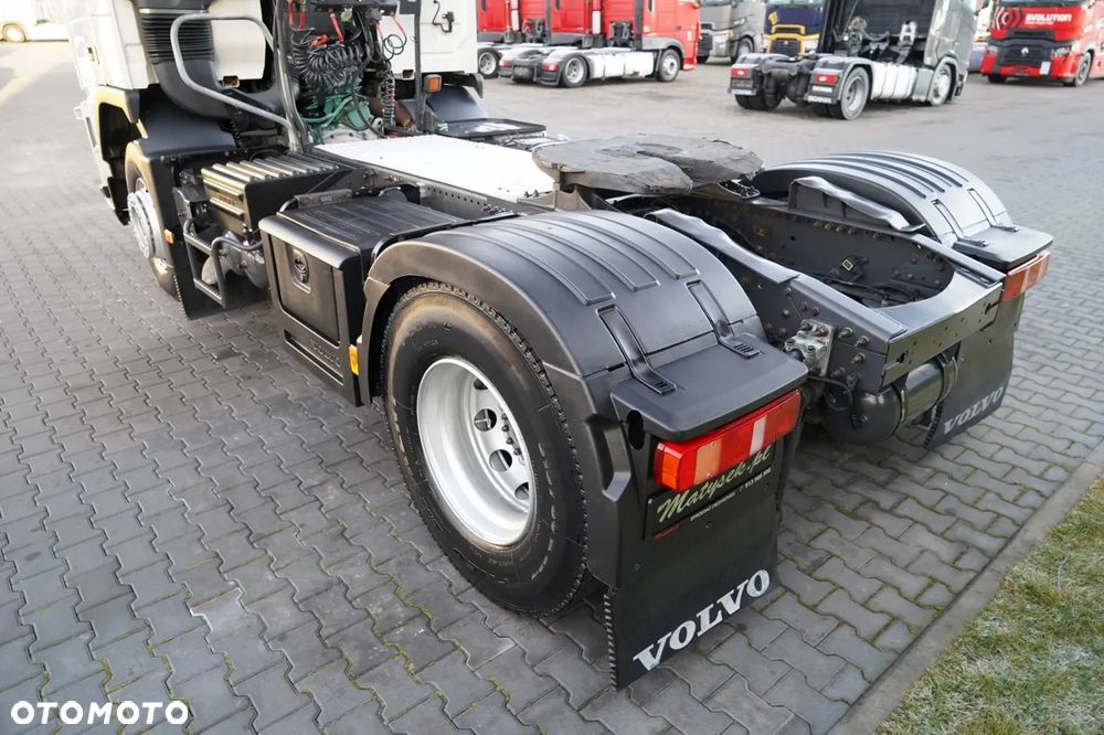 Volvo FM 380 / PEŁNY ADR  / KABINA DZIENNA / I-SHIFT / 13 LITROWY / - 15