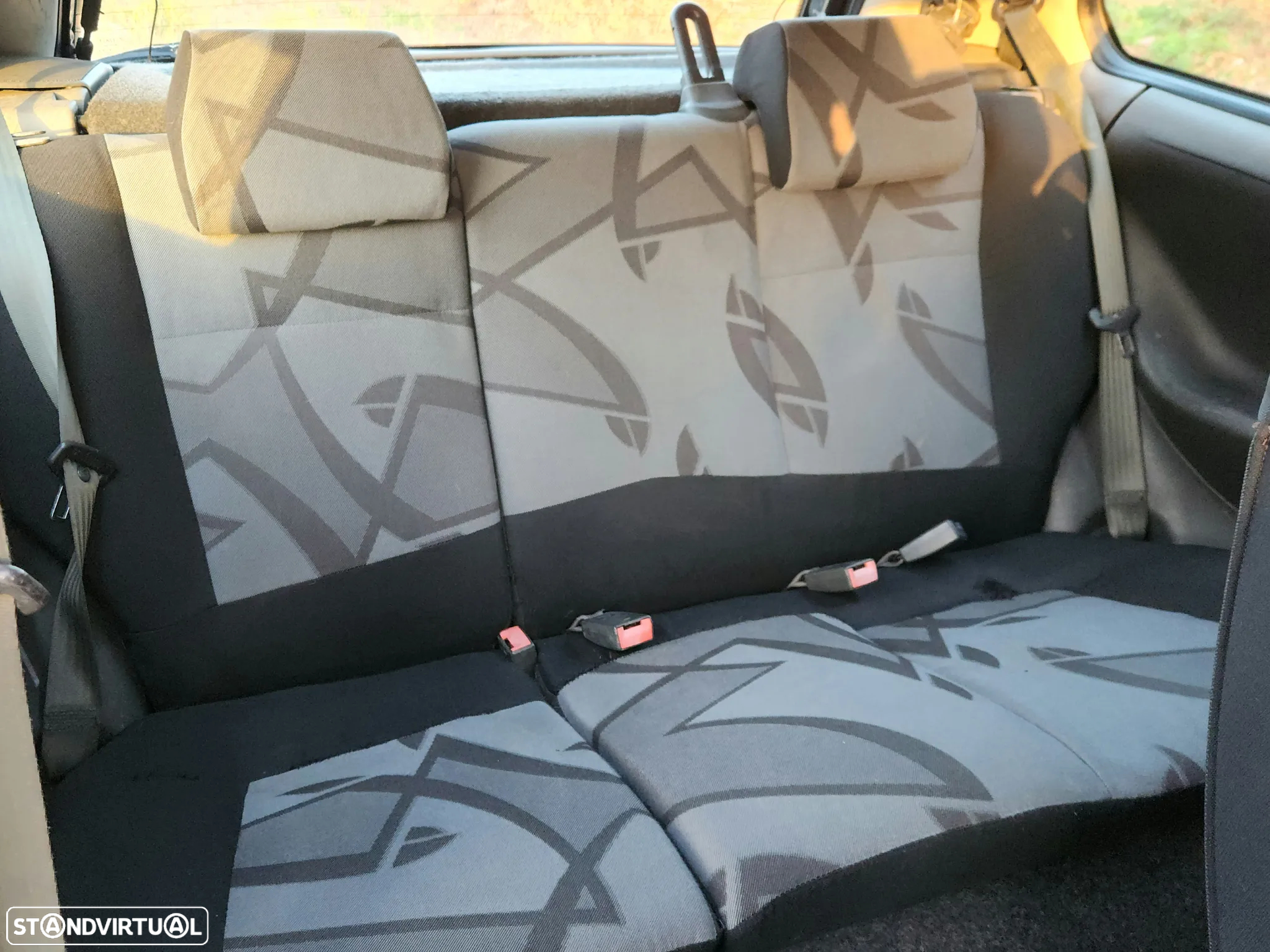 Fiat Punto 1.2 16V 80 Sport - 9