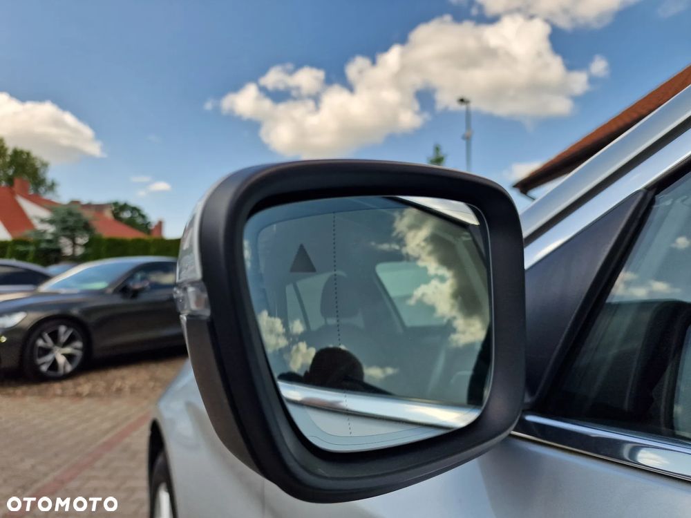 BMW Seria 5 518d - 14