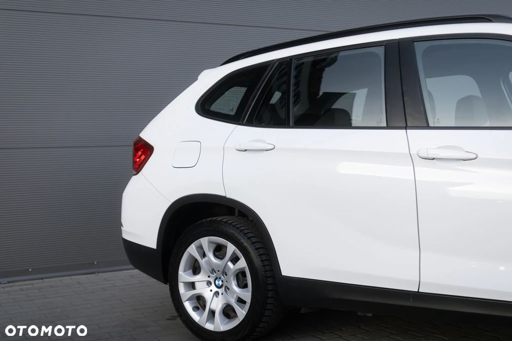 BMW X1 xDrive18d - 16