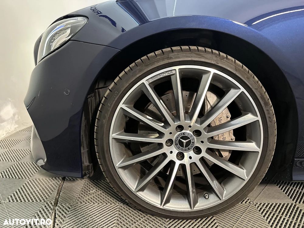 Mercedes-Benz E 400 Coupe 4MATIC Aut. - 10