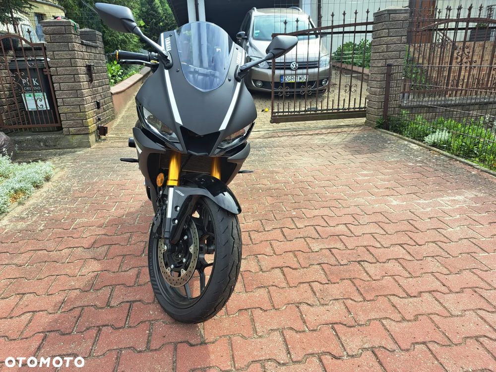 Yamaha R3 - 16