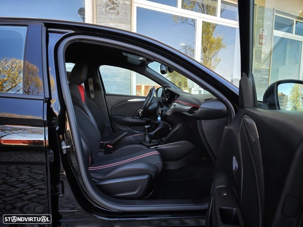 Opel Corsa 1.2 T GS - 21