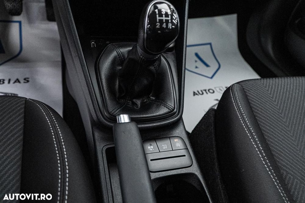 Ford Fiesta 1.1 Trend Connected - 19