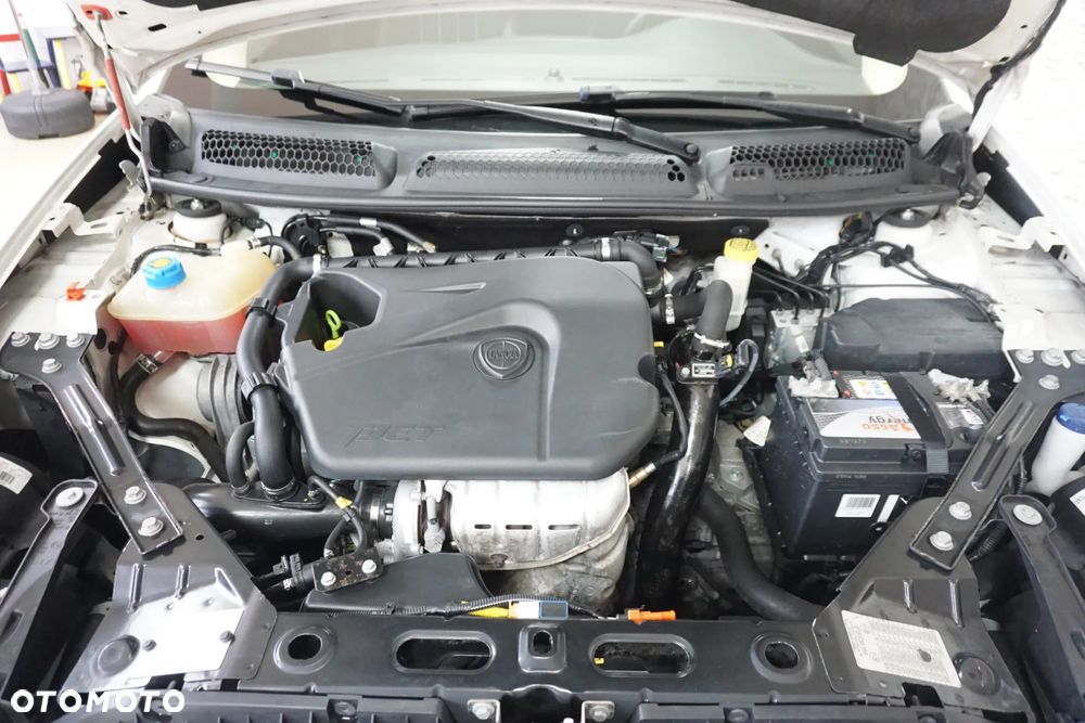 Lancia Delta 1.4 T-Jet 16v Argento - 14