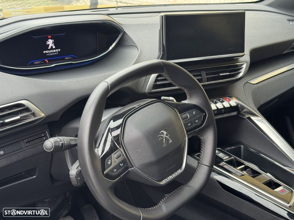 Peugeot 5008 1.2 Hybrid Allure Pack e-DCS6 - 18