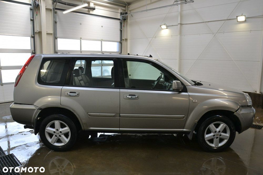 Nissan X-Trail - 8