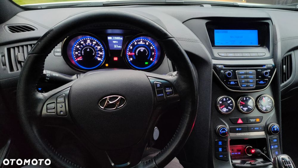 Hyundai Genesis - 20