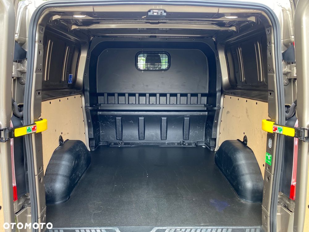 Ford Transit Custom 300 L2H1 Active (bryg.) - 8