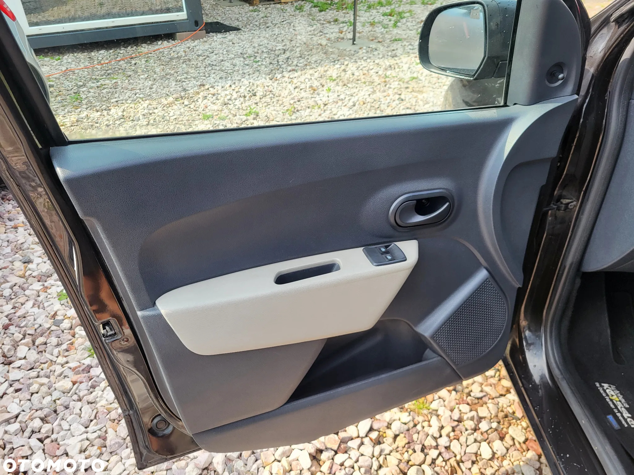 Dacia Lodgy 1.2 TCe Laureate - 18