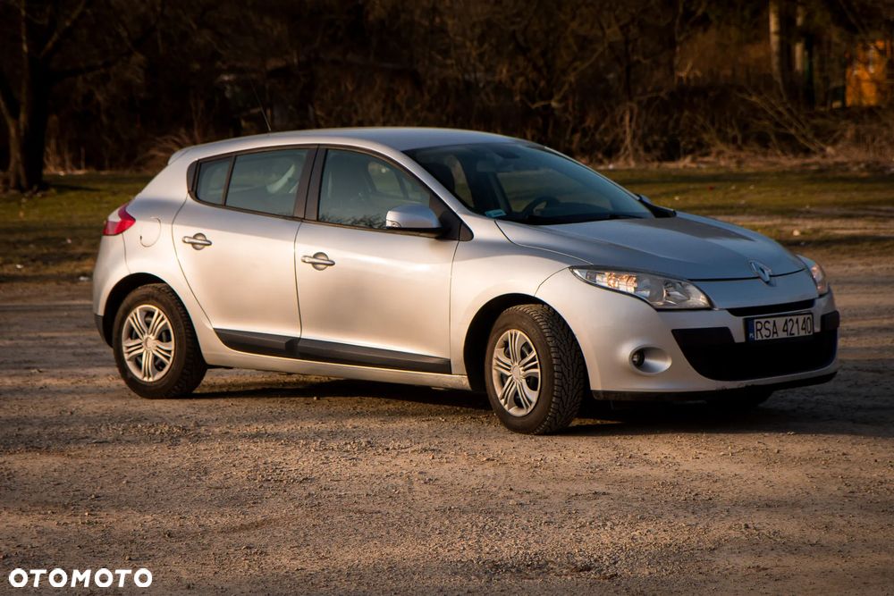 Renault Megane 1.5 dCi Privilege - 11