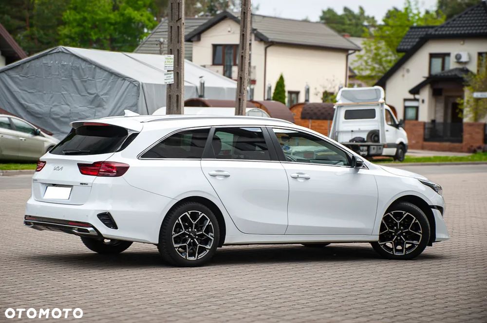 Kia Ceed 1.6 CRDi mHEV GT-Line DCT - 14