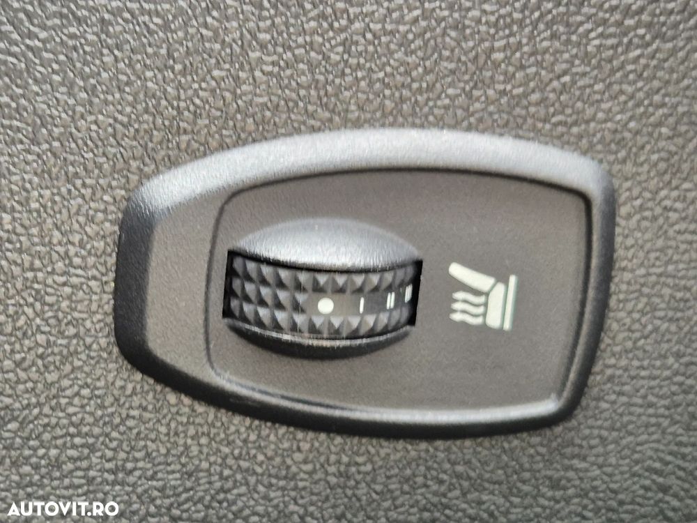 Renault Megane ENERGY dCi 110 Start & Stop Bose Edition - 28