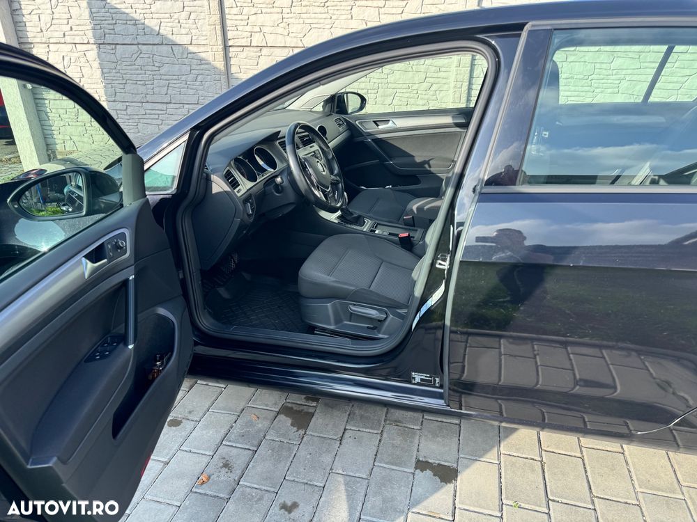 Volkswagen Golf 1.6 TDI BlueMotion Technology DSG Comfortline - 8