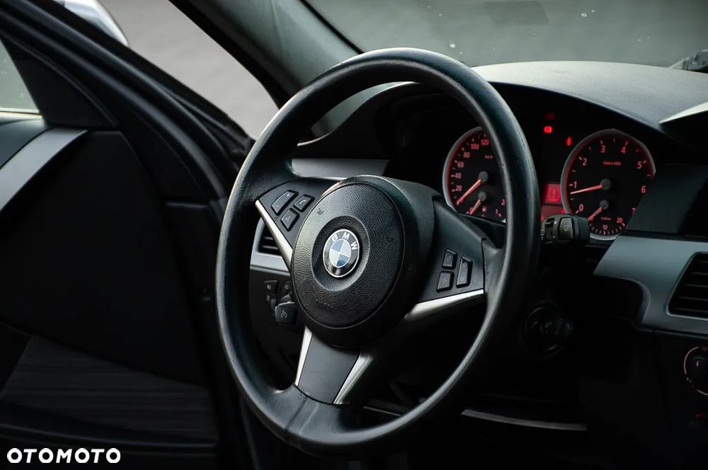 BMW Seria 5 - 24