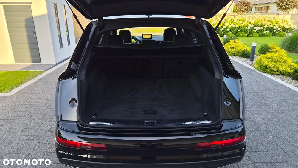 Audi Q7 - 32
