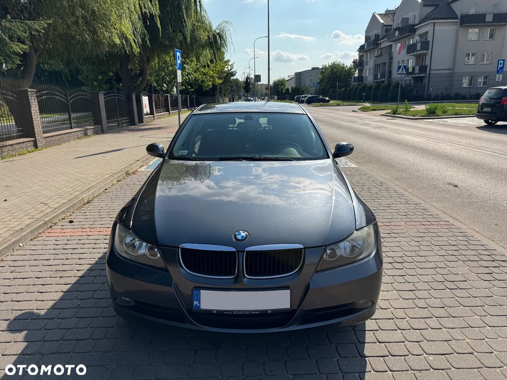 BMW Seria 3 320i - 2