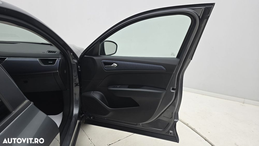 Renault Arkana E-TECH 145 Evolution - 18