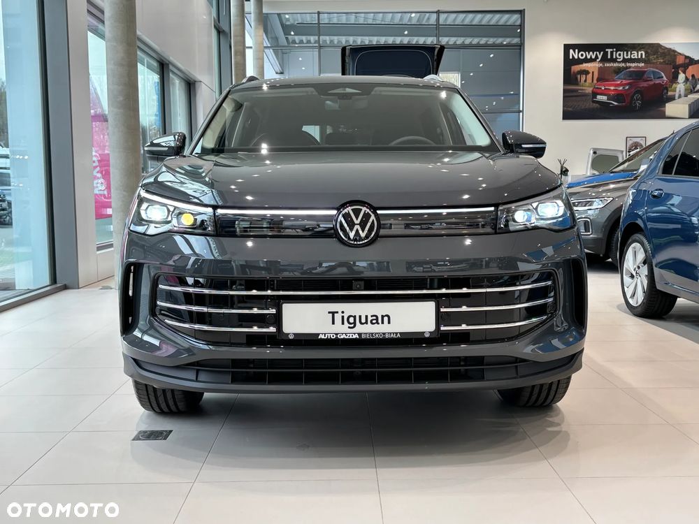 Volkswagen Tiguan 2.0 TSI 4Mot Elegance DSG - 4