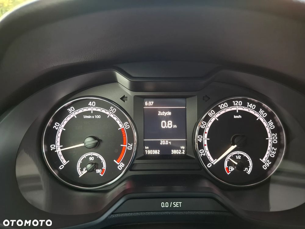 Skoda Octavia 1.4 TSI Ambition - 17