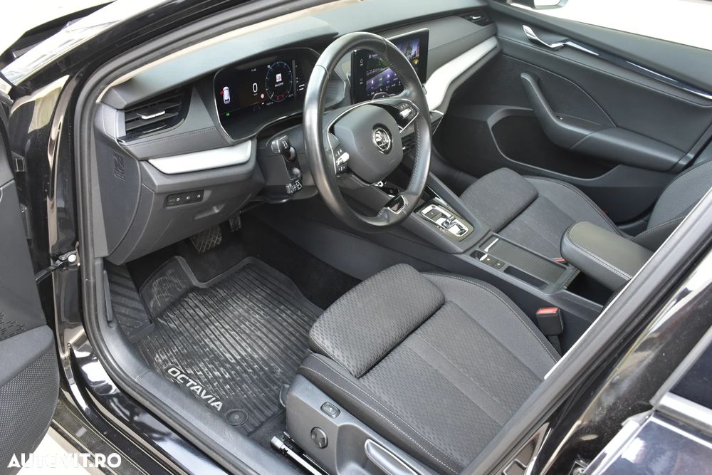 Skoda Octavia 2.0 TDI DSG Premium Edition - 13