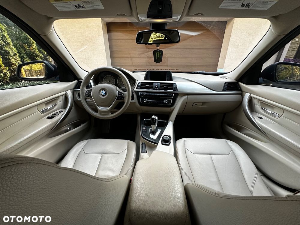 BMW Seria 3 328i Luxury Line - 8