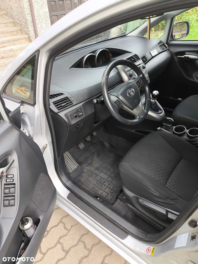 Toyota Verso 2.0 D-4D Luna 7os - 11
