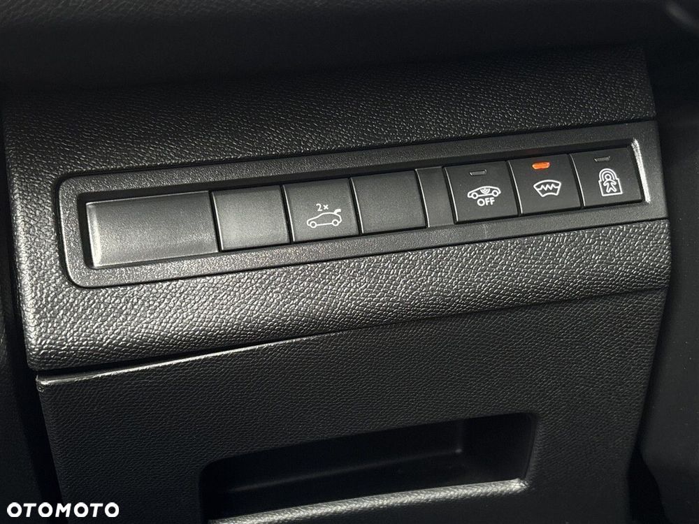 Peugeot 5008 1.6 PureTech GT Line S&S EAT8 - 21