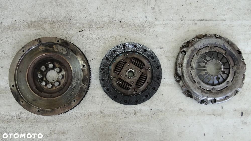 PEUGEOT CITROEN SPRZĘGŁO KOŁO ZAMACHOWE KOMPLETNE 2.0HDI 136KM - 1