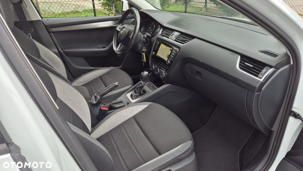 Skoda Octavia 1.4 TSI DSG Ambition - 16