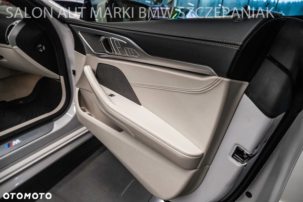 BMW Seria 8 840i xDrive - 30
