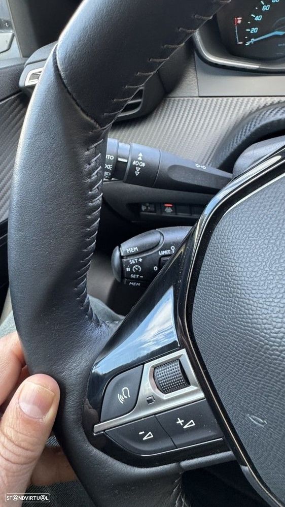 Peugeot e-2008 50 kWh Active Pack - 20